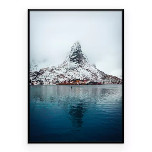 Poster Mistige berglandschappen over het water