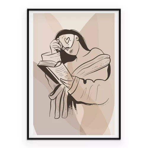 Poster Een vrouw leest met een aromatische koffie in haar hand