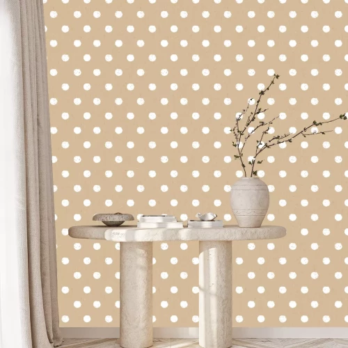 Behang Witte onnauwkeurige stippen op een beige achtergrond