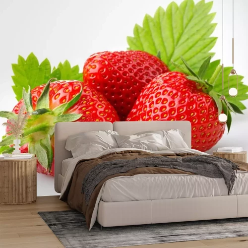 Sticker Rijpe aardbeien met bladeren geïsoleerd op een witte