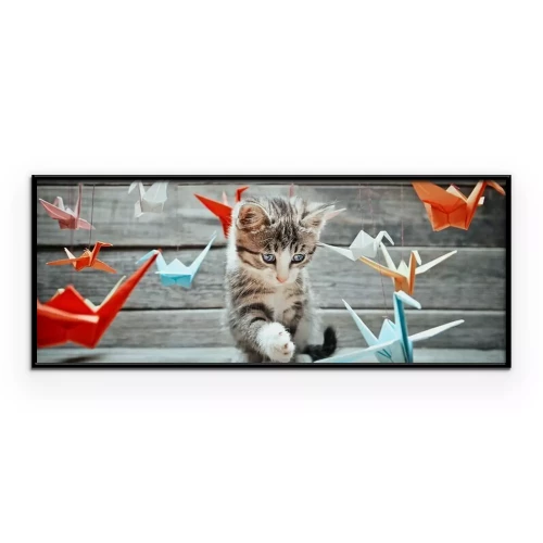 Poster Kitten is spelen met papieren kraanvogels