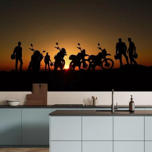 Fotobehang Silhouetten van motorfietsen en motorrijders tegen de achtergrond van de zonsondergang