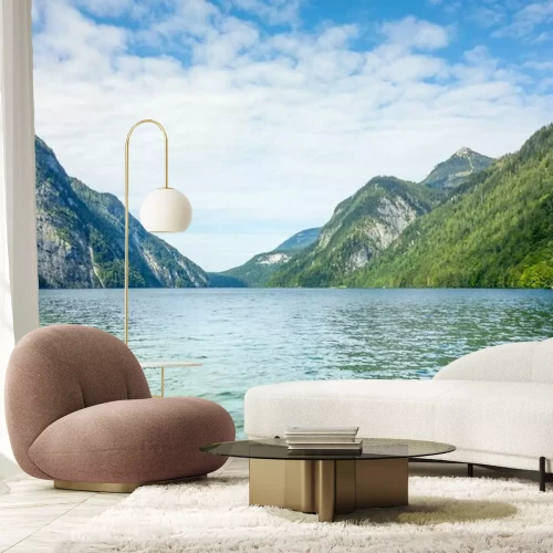 Fotobehang Uitzicht op bergen vanaf een meer