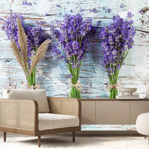 Fotobehang Verse lavendel op hout