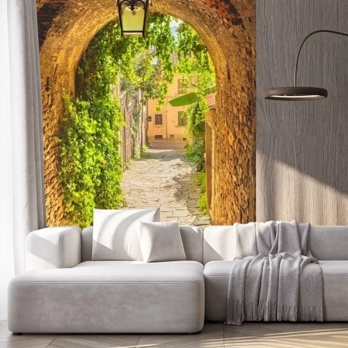 Fotobehang Oude straten van de middeleeuwse Toscaanse stad een groen.