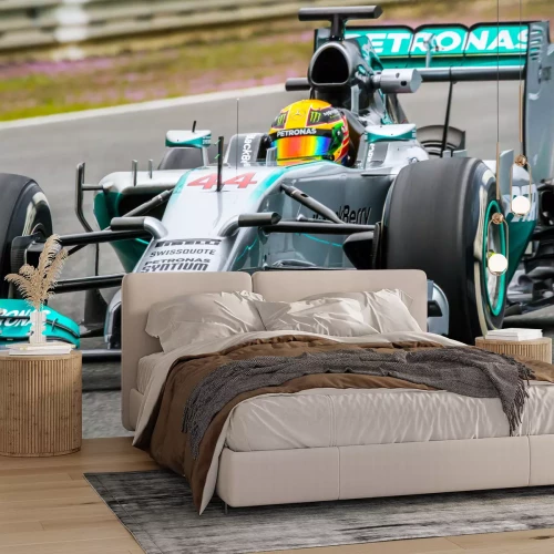 Fotobehang Raceautocoureur met gele helm