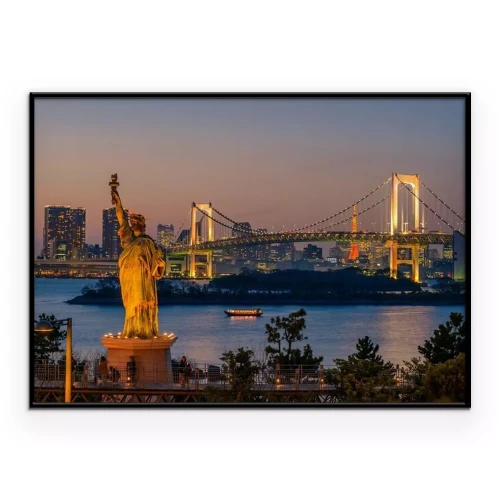 Poster Het Vrijheidsbeeld en de Odaiba-eilandbrug in Tokio