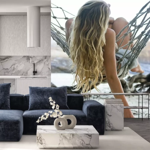 Fotobehang Vrouw ligt op een hangmat