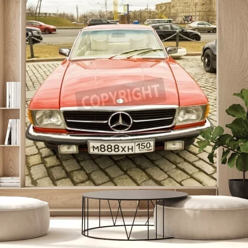 Fotobehang MOSKOU - 21 april: rally van klassieke auto's op Poklonnaya heuvel, 21 april 2013, in de stad Moskou, Rusland, mercedes benz.