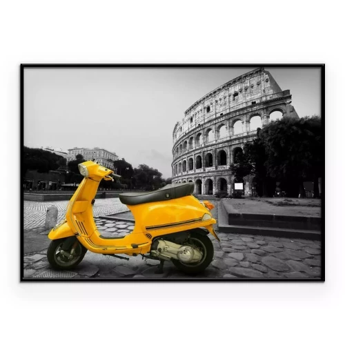 Poster Een gele scooter tegen de achtergrond van het monochrome Romeinse Colosseum.