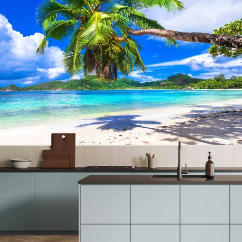 Fotobehang Tropisch paradijs op de Seychellen en palmbomen