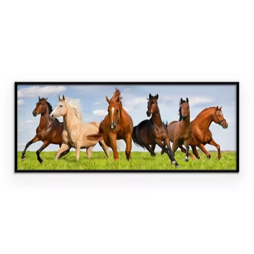 Poster Paarden galopperen tegen de hemel.