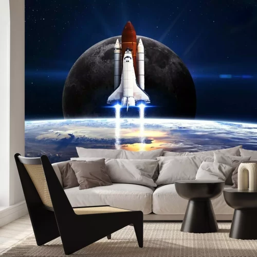 Fotobehang Een ruimteschip met planeet Aarde op de achtergrond