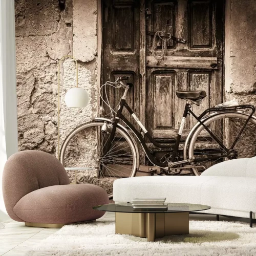 Sticker antieke fiets en een oude houten deur