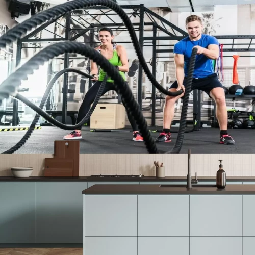 Sticker Een vrouw en een man trainen in de sportschool