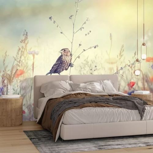 Fotobehang Een vogel in een veldweide