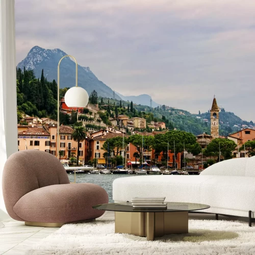 Fotobehang Skyline van een stad aan de kust