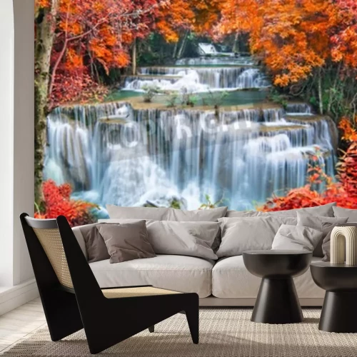 Fotobehang Tropische waterval en herfstbladeren