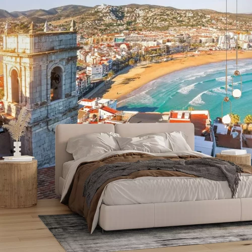 Fotobehang Architectuur aan de Spaanse kust met een kerktoren