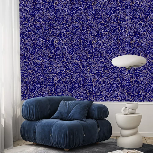 Behang Contrasterende contouren van rozen op een donkerblauwe achtergrond