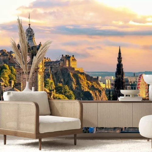 Fotobehang De architectuur van Edinburgh in het licht van de ondergaande zon