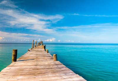 Fotobehang Pier op blauwe oceaan