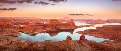 Poster Panorama van een meer in Utah