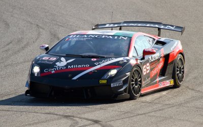 Fotobehang BARCELONA - OCTOBER 30: Dimitri Enjalbert racing at Lamborghini Super Trofeo, on October 30, 2011, in Circuit de Catalunya, Barcelona, Spain