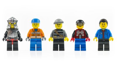 Sticker Vijf LEGO figuren gemaakt van stenen