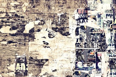 Fotobehang Oude Verweerde Houten Billboard met Torn Posters Achtergrond Textuur